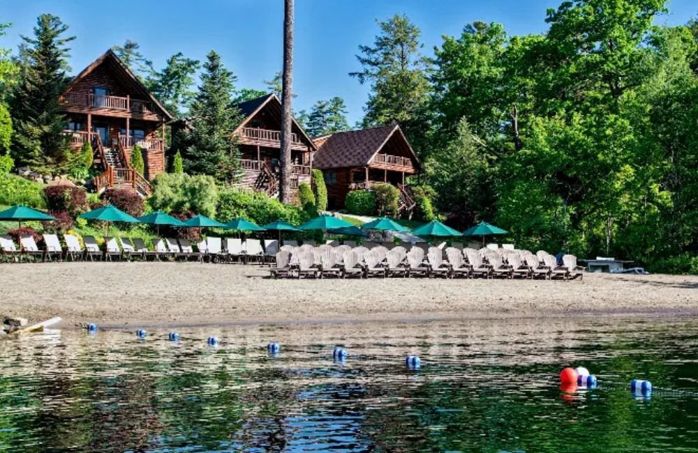 The Lodges at Cresthaven