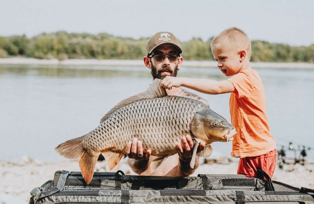 Canada Wilderness Fishing at a Huge Scale