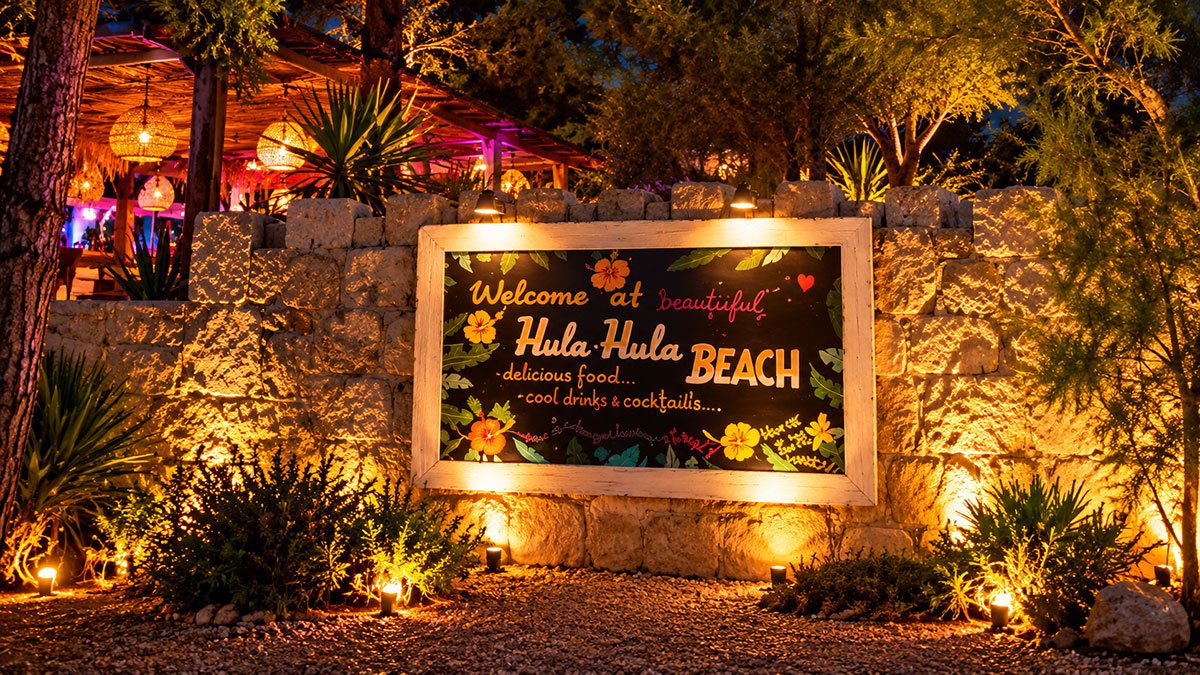 Hula Hula Hvar