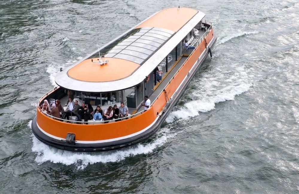 Sightseeing Cruise London