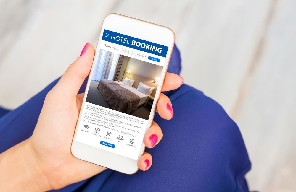 Travel Apps to Save Money on Your Vacation