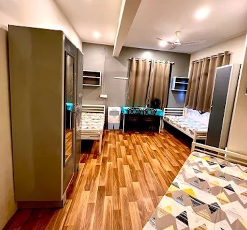 Lokmanya Girls Hostel in Pune