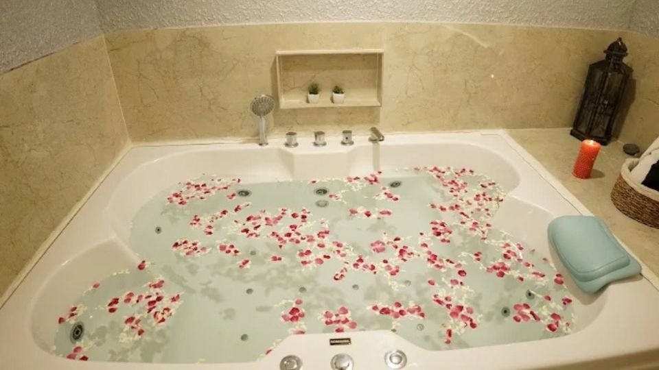 Euphoria Spa in South Delhi
