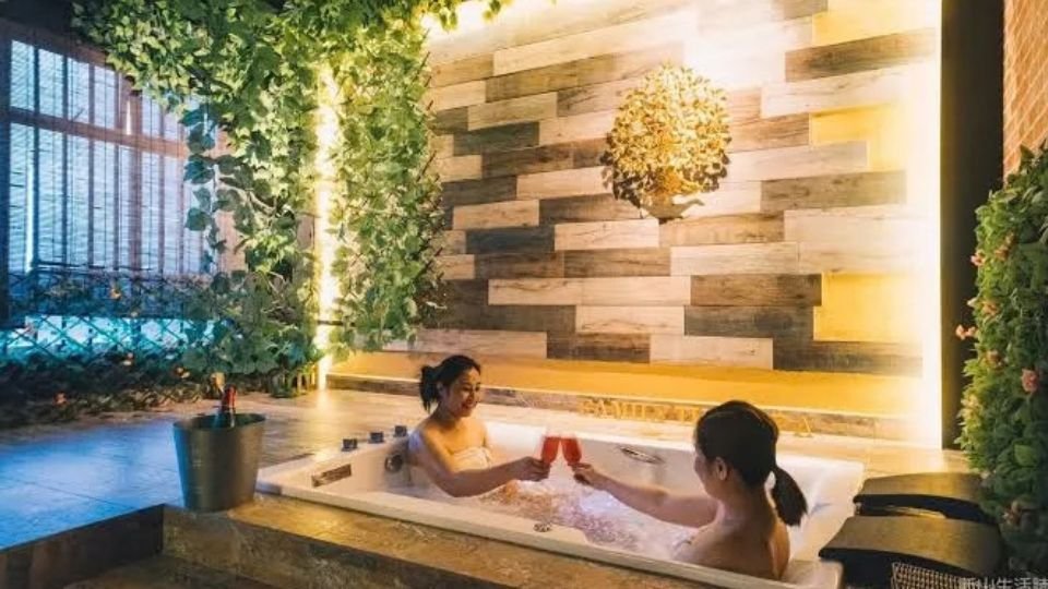 Eve Spa and Massage Parlour in Paharganj
