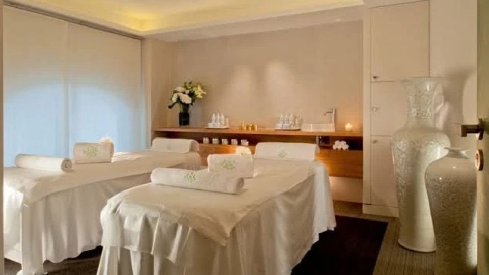 Eve Spa and Massage Parlour in Paharganj